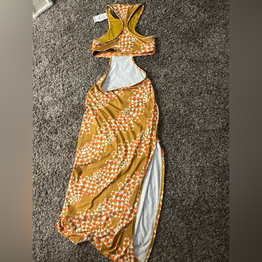 Adidas Mustard and Orange Patterned Dress - Picture 4 of 4